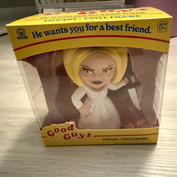 Culture Fly Childs Play Good Guys Tiffany Vinyl 4 1/2" Figure MIB OG Owner🔪🖤☠️ - Picture 2 of 6
